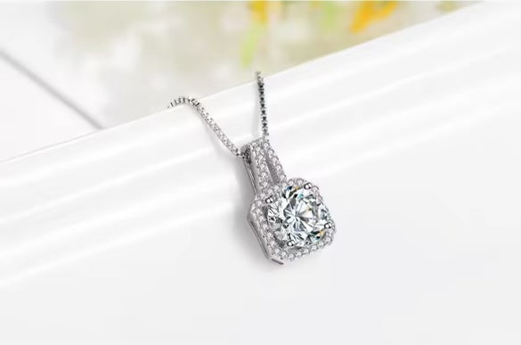 925 Sterling Silver Set With AAA Cubic Zircone Stone